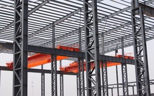 格构柱重钢厂房安装工程